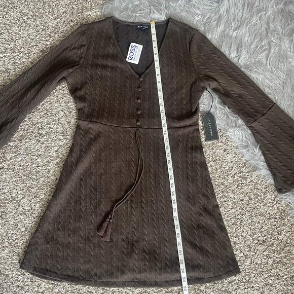 Max + Ash Brown Flare Sleeve Knit Dress - Picture 8 of 10